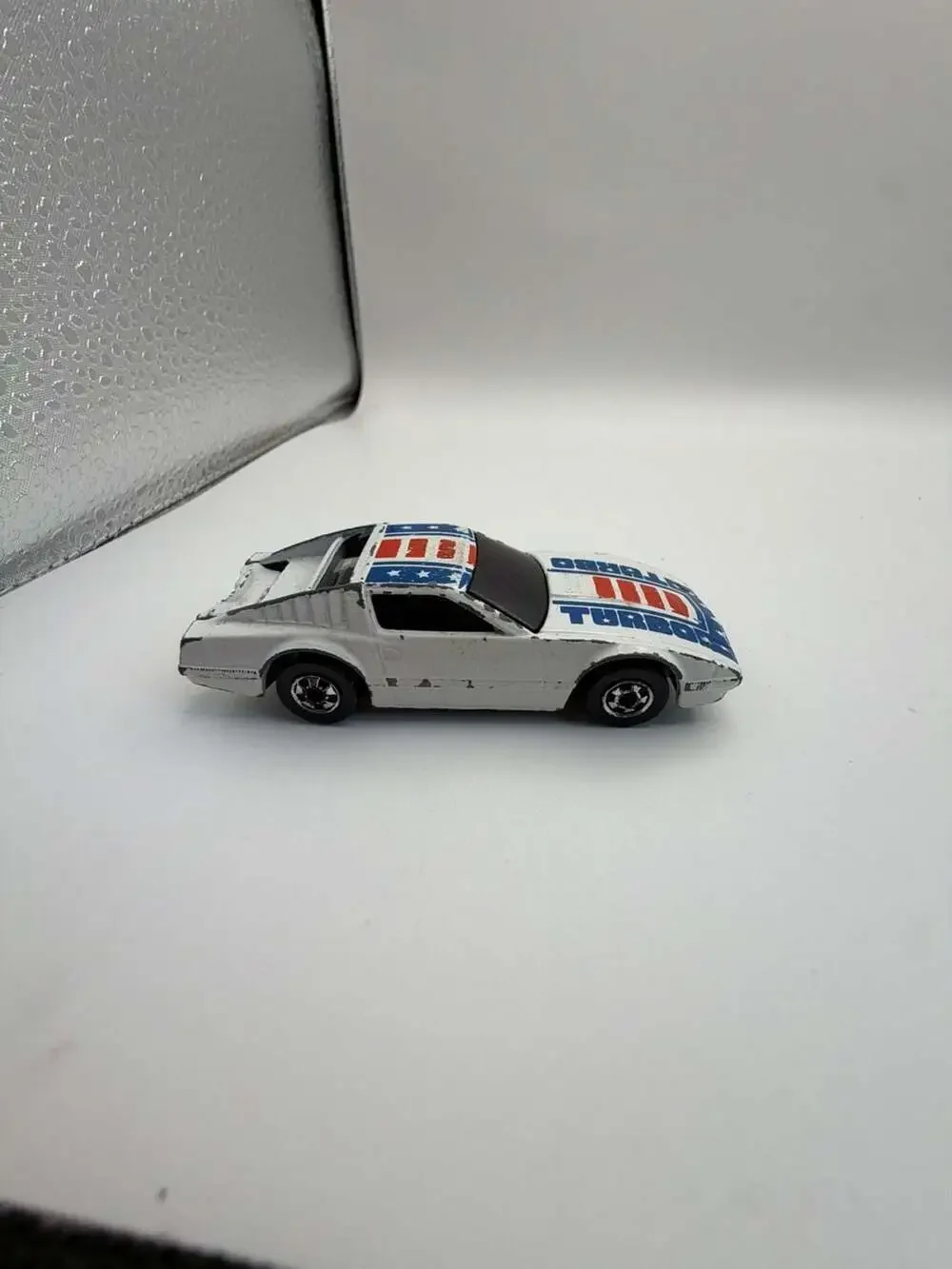 Hot Wheels Crack-Ups Smak Bak Nissan 200SX Turbo White 1983